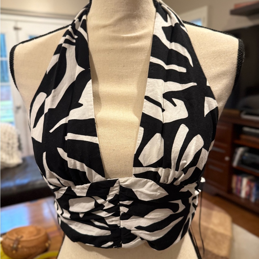 Zara Monochrome Patterned Top